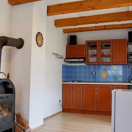 Cottage Near Slovakiaring Mihalfai Majer ภายนอก รูปภาพ